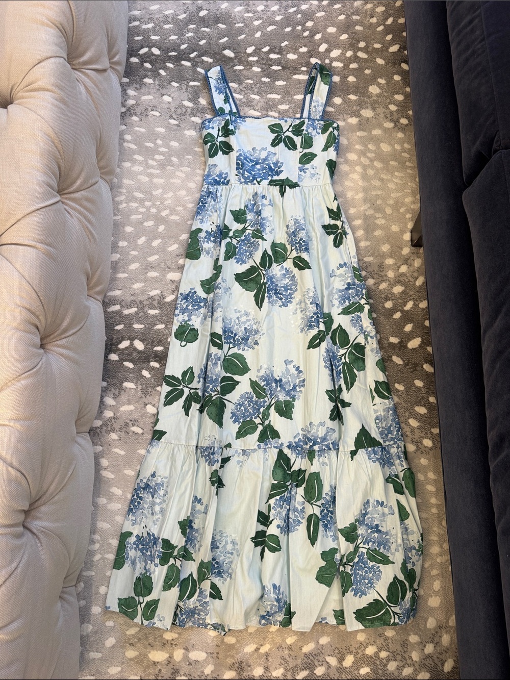 AVARA Women’s Catherine Blue Floral Print Maxi Dress